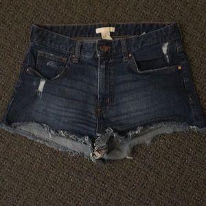 Women’s high waisted jean shorts